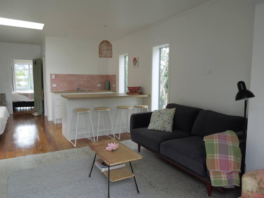 Raglan, Walk To Harbour And Town, Garden Views Apartman Kültér fotó
